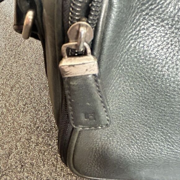 Fossil Shoulder Bag Black 75082 Pebble Soft Leather Organizer Classic Minimalist - Picture 10 of 16